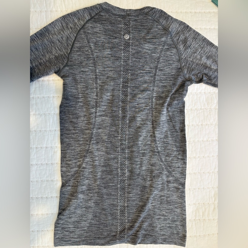 Lululemon Gray Swiftly - Picture 3 of 4